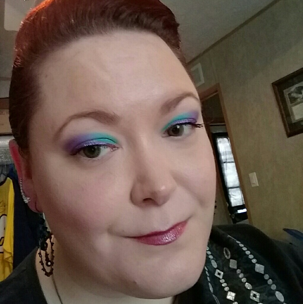 Eyeshadow Palettes - Picture 1 of 2